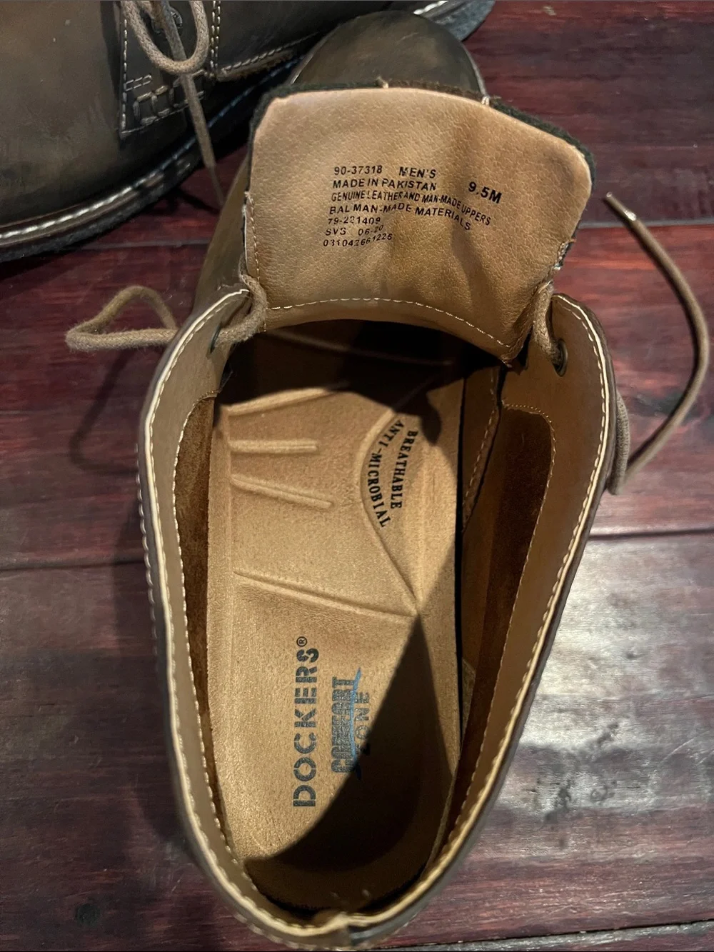 Dockers Men's Brown Leather Chukka Boots - Casual Lace-Up